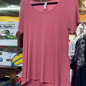 LuLaRoe short sleeves classic-xs. Pin strip